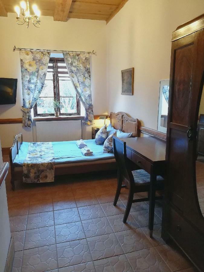 Dworek Krasickiego Lidzbark Warmiński Extérieur photo